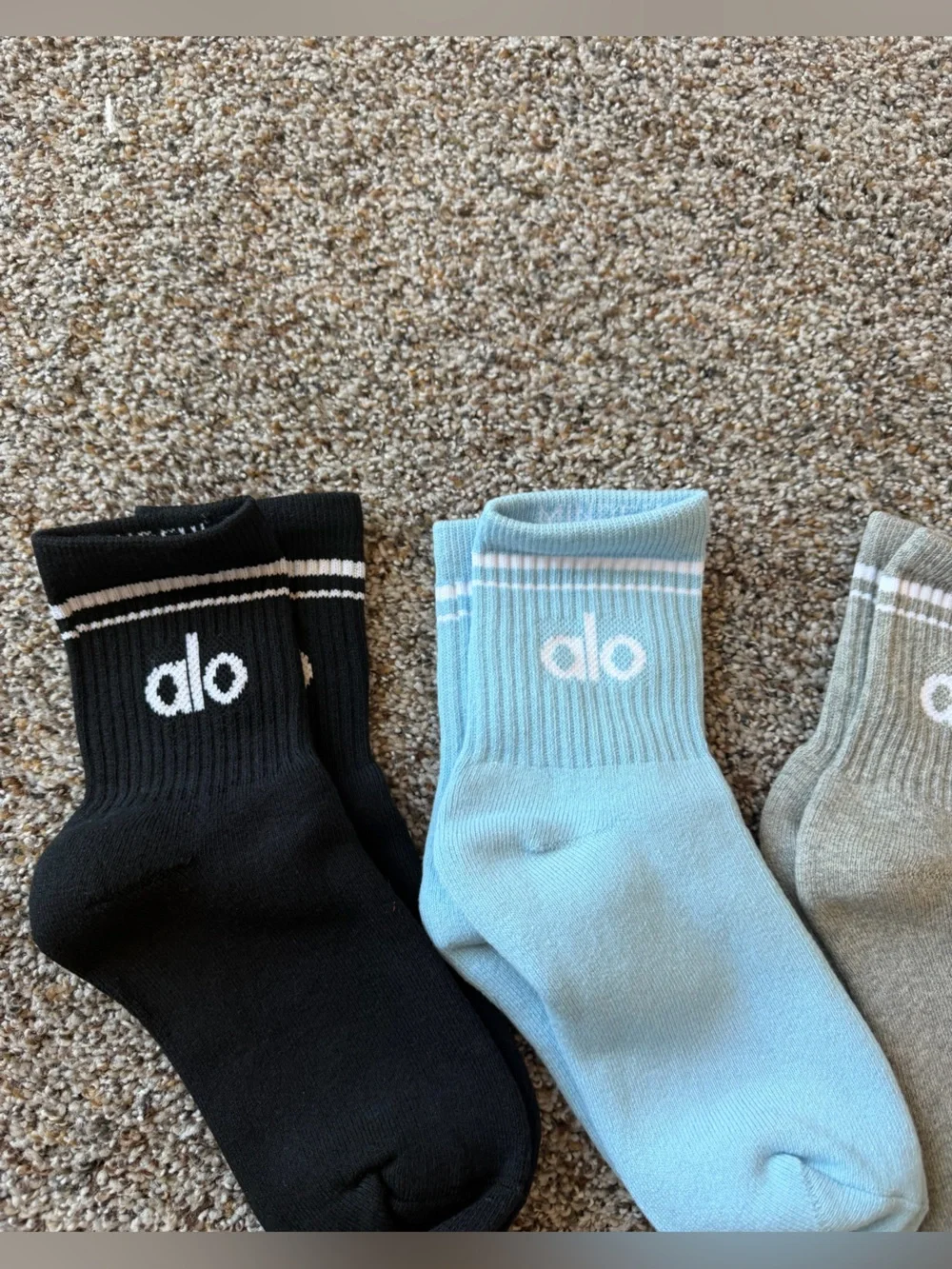 ALO Yoga throwback 3-Pack half Crew Socks — Black, Light Blue & Gray